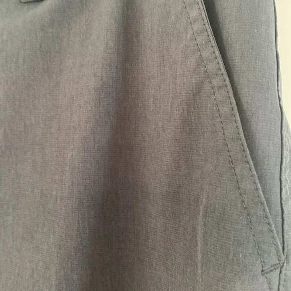 32° Performance Shorts - Picture 3 of 6